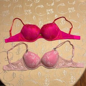 Set of bras Size 34D